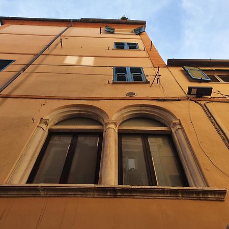 Sant'Agostino Xxxii Apartment ลาสเปเซีย ภายนอก รูปภาพ